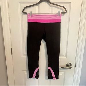 Lululemon Athletica Run Inspire Crop II Pink Black Size 8